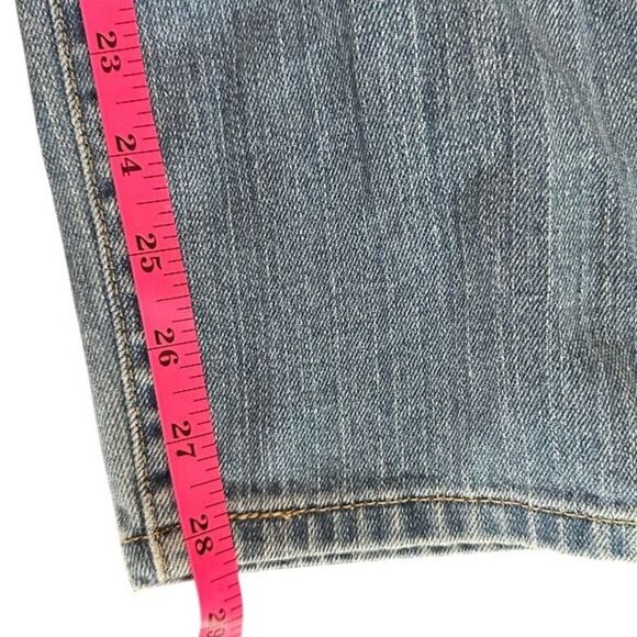 Vintage 90s Women’s Levi's 550 Relaxed Tapered Fit Jeans - Light Wash. Size 12. - Picture 5 of 5